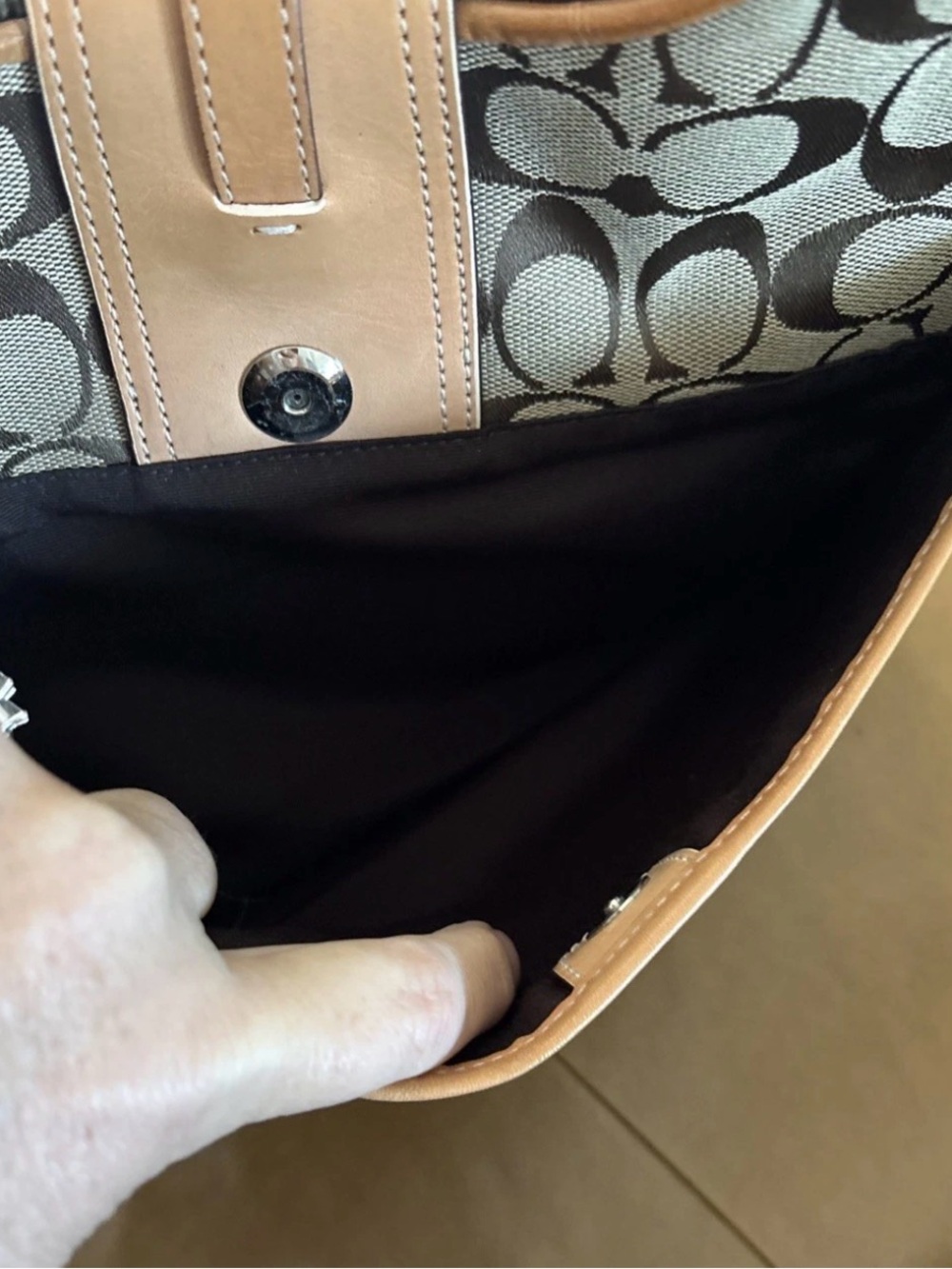 Coach Signature Hobo Purse E05K-8K03 Vintage Shoulder Tote - Picture 3 of 15